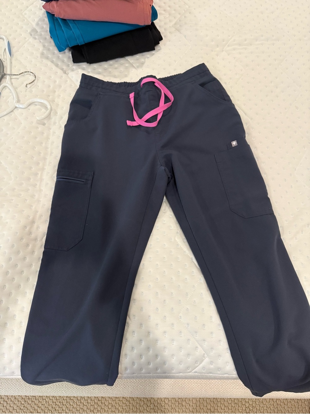 Figs Yola Navy Straight-Leg Pants with Pink Drawstring